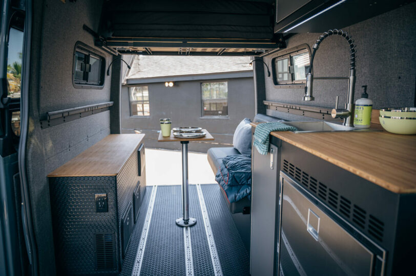 Mercedes-Benz Camper Van - Venture