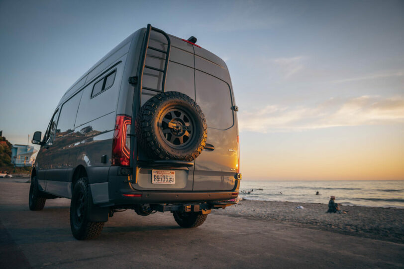 Mercedes-Benz Camper Van - Venture